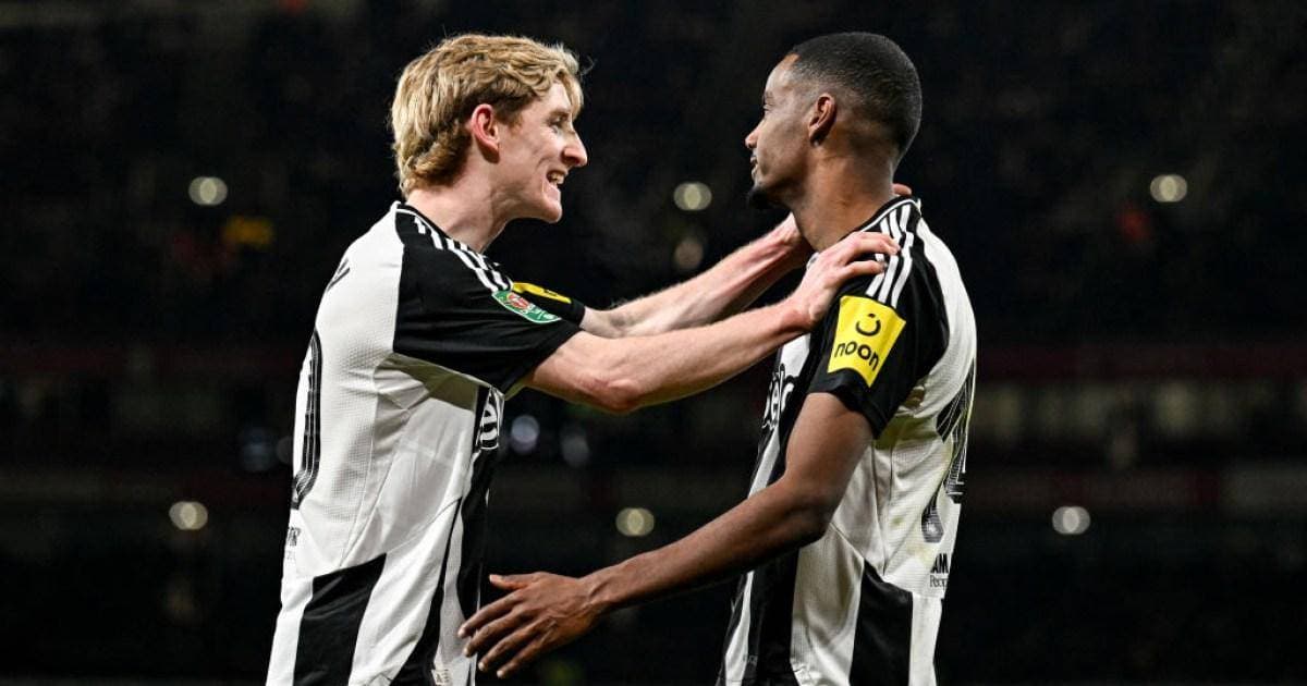 Arsenal 0-2 Newcastle: Isak and Gordon strike as Magpies take control of cup tie